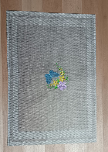 Bestickte platzdeckchen aus - 2,