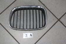 BMW E39 Ziergitter Niere Motorhaube links 8159315