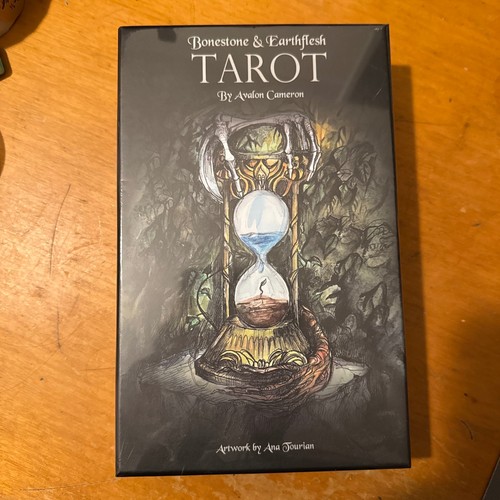 Bonestone and earthflesh - bonestone, tarot