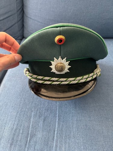 Polizeimütze