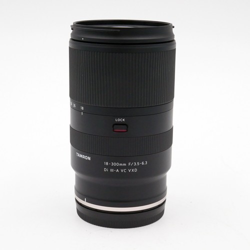 Tamron 300 3 di - di, iii-a