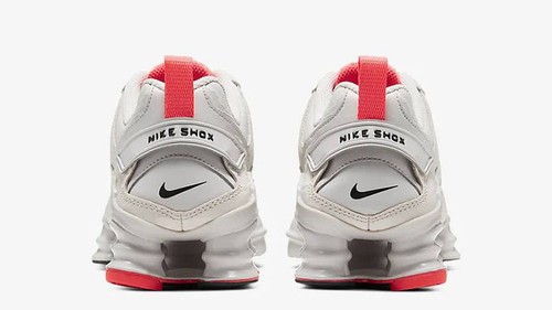 Cu3445 001 nike shox nova - nike, tl