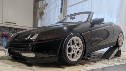 Alfa romeo spider 916 18 - spider,
