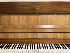 Schimmel Klavier 