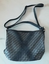 Tasche Handtasche Schultertasche Flechtmuster grau von David Jones