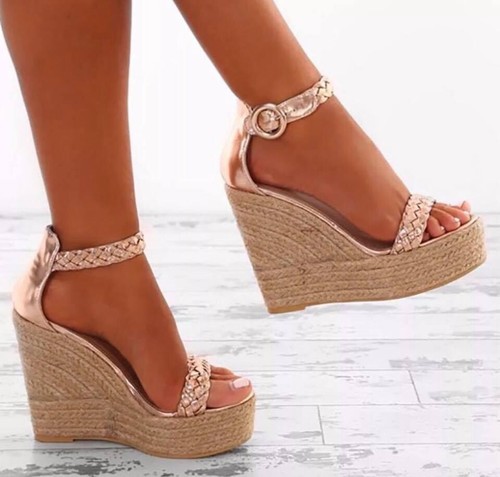Plateau wedges pumps - plateau,
