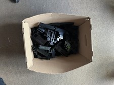 4 KG + Schwarze Legosteine