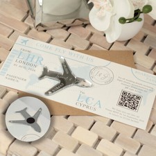 Bordkarte Reiseziel Hochzeitseinladung mit Flugzeugmagnet