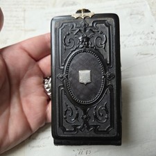 Notizbuchhalter aus Gutta