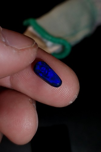 Top lightning ridge black opal - lightning,