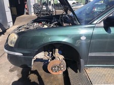 Subaru Impreza GD C-E original Kotflügel links Seitenteil 07V Tropengrün Bj 2003