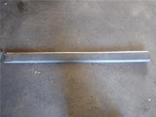 Linke vordere Türleiste