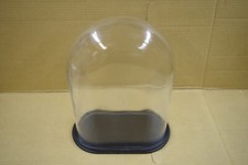 Glasdom Glasglocke Glassturz mit  Sockel  41 cm hoch x 29 cm x 17 cm  Uhrensturz