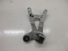 Fußraste hinten rechts (2) Soziusraste Suzuki GSX-R 1100 W GSXR GU 75 C Halter