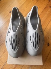 Adidas Yeezy Foam Runner Stone Sage | EUR 44 2/3US 10 | GX4472 Kanye | Gebraucht