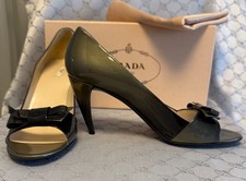 PRADA - High Heels - Pumps - Peeptoes - Lackleder - Schwarz/Bronze/Khak - Gr. 40