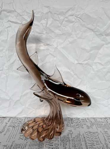 Großer vintage shark aus - großer,