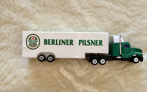 Berliner pilsener werbetruck - berliner,