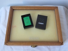 ZIPPO FEUERZEUG DISPLAY CASE