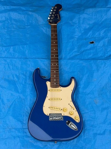 Legend gitarre stratocaster - legend, e-gitarre
