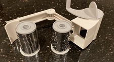 THE PAMPERED CHEF DELUXE