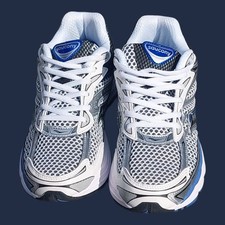 Saucony Omni 9 mit Blauen