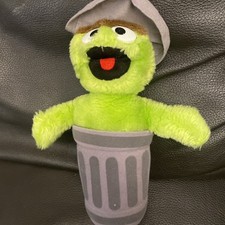 Oscar Oskar aus der Tonne Sesamstraße Plüsch Stofftier Kuscheltier Igel 1998. 8