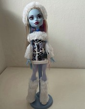 Mattel Monster High Puppe Abbey Bominable First Wave 2011 mit Zubehör