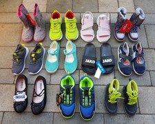 11 Paar Kinder Marken Schuhe