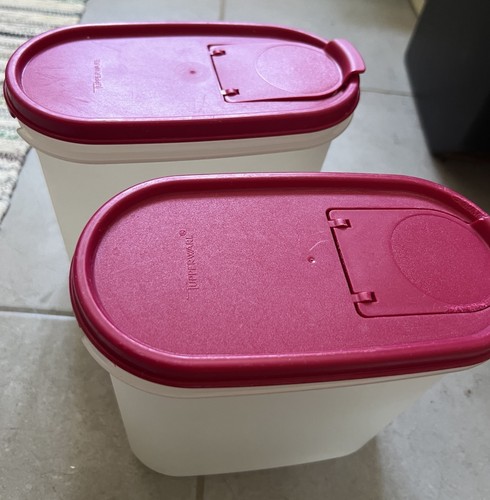Tupperware set x - 2,