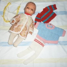 DDR Puppe Babypuppe 30cm mit Schlafaugen Baby Puppe  mit zusätzlicher Kleidung