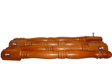 4 Tischbeine aus Holz,  gedrechselt, Länge 72 cm