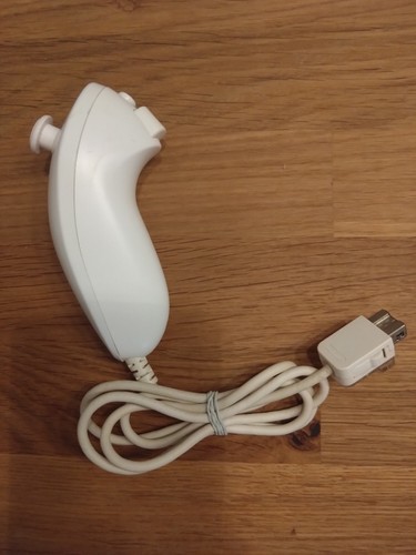 Original nintendo wii nunchuk - nintendo,