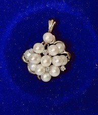 Anhänger Gelbgold 13 Perlen 4 Diamanten 333 8kt Brillante Juwelierarbeit 3,91 g