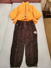 Extravaganter Skianzug von