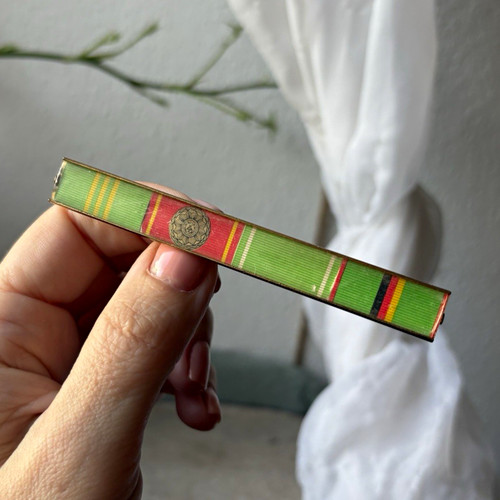 Krawattennadel goldfarben