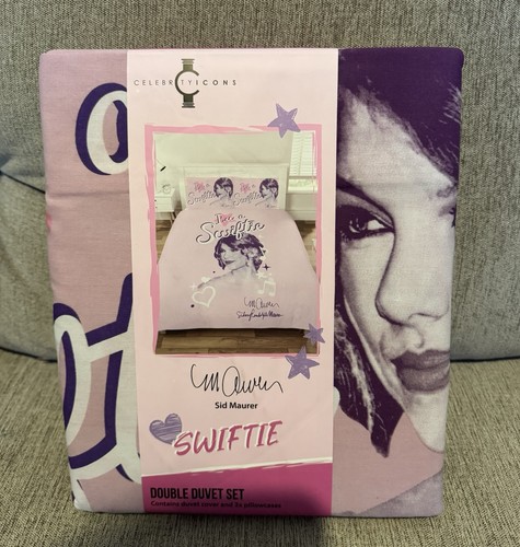 Taylor swift swiftie - taylor,