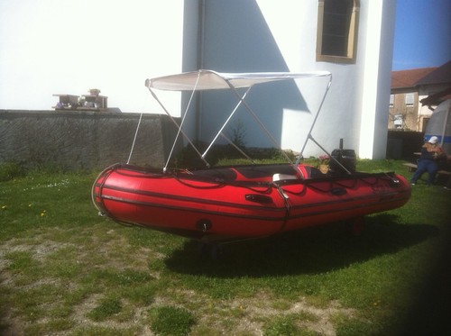 Schlauchboot mit motor - schlauchboot,