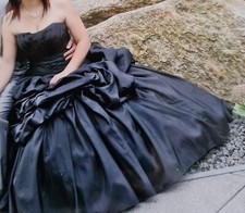 Brautkleid schwarz  Abendkleid Gothickleid von Valerie größe 40