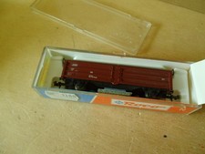 Roco N, 25093, Güterwagen mit Schienenreinigung, braun, 2 Achsen, DC, mit OVP