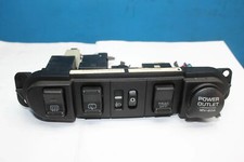 12V Steckdose LWR TRAC OFF Schalter Scheibenheizung Chrysler PT Cruiser Bj.00