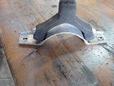 500031 Halterung 4d0253461c Auspuffgummi Audi A8D2