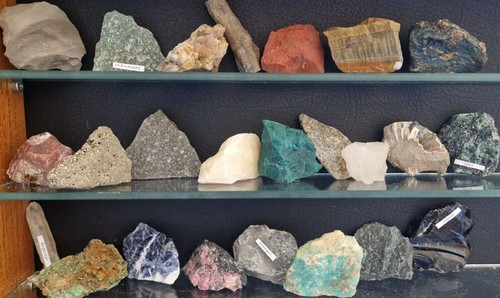 Stk mineralien steine - 24,