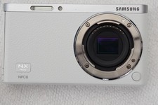 Samsung NX NXF1 20,5 MP  (Kit