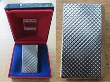 Aus alter Feuerzeug Sammlung Benzin Feuerzeug ROWENTA electron im Etui