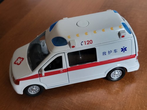 Krankenwagenmodell unbekannter