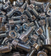 M8 Zylinderschrauben verzinkt