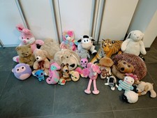 Riesengroßes Plüschtier-