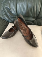 Damenschuhe aus echtem Leder