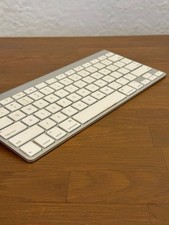Apple Wireless Keyboard A1314